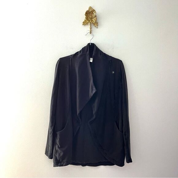 Lululemon That’s a Wrap Jacket Black 6 - Picture 1 of 7